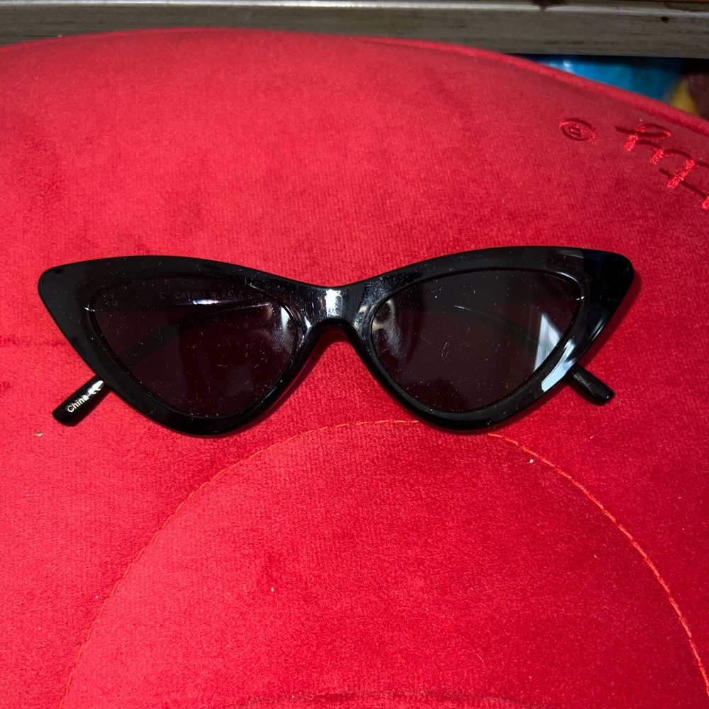 Black sunglasses